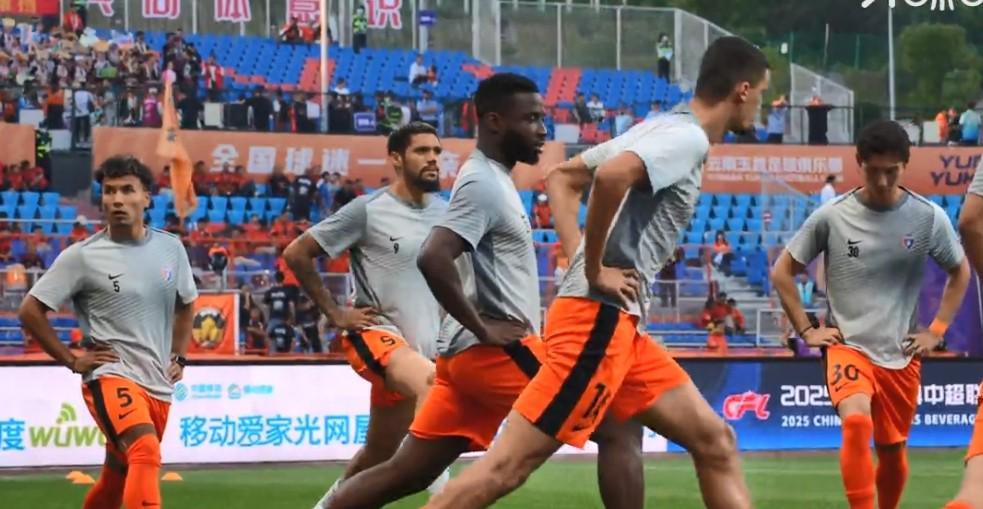 开云在线-足球报：玉昆外援约尼查伤愈归队，俱乐部要求球队力争好名次