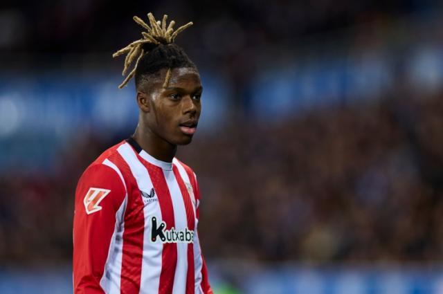 1735861992230095625.jpg nike.jpg