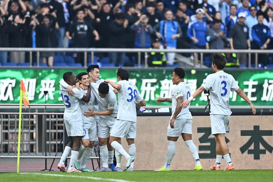 [图]特谢拉破门王钰栋进球 上海申花战平浙江队